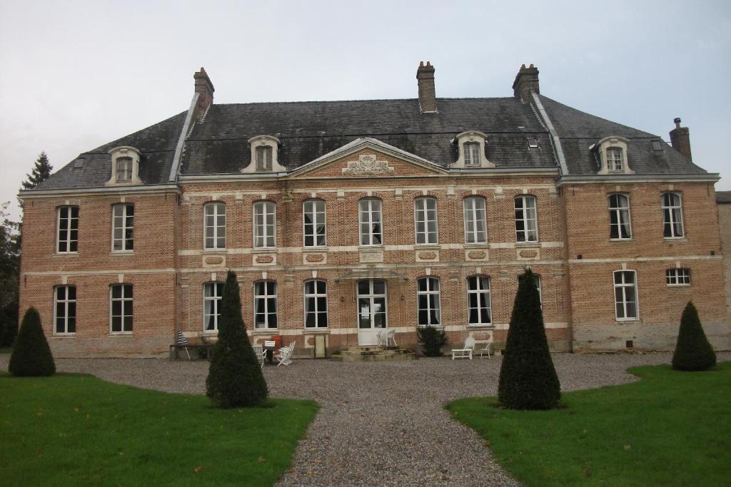 Chateau De Yaucourt Bussus Hotel Екстериор снимка