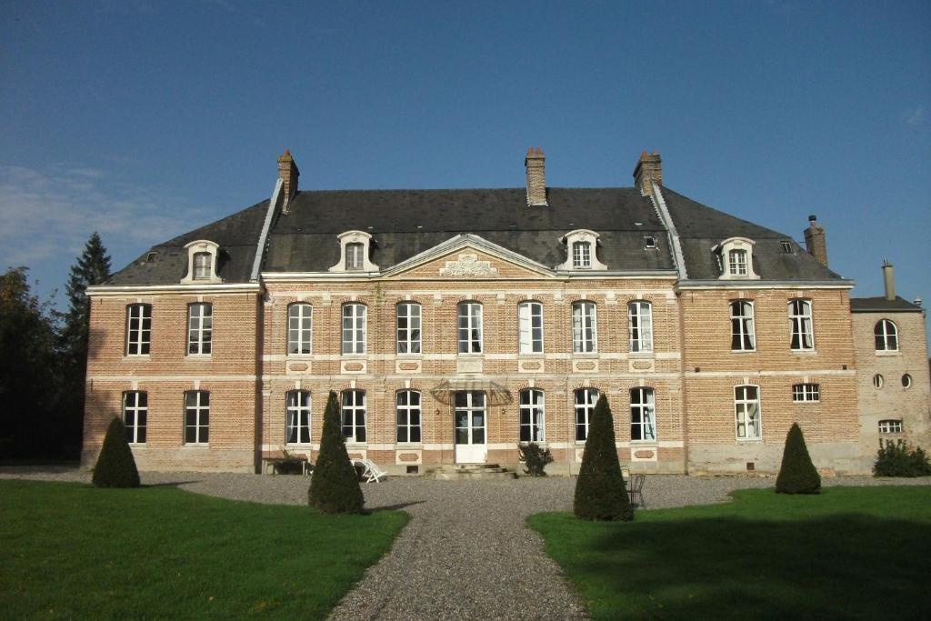 Chateau De Yaucourt Bussus Hotel Екстериор снимка